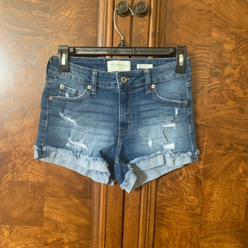 shorts - Picture 2 of 2